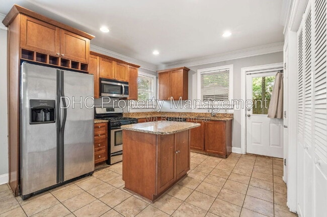 Photo - 14 Whitefoord Ave NE
