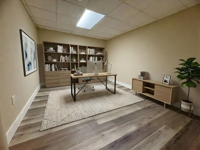 Photo - 1325 W Poplar St Unit 1st Floor