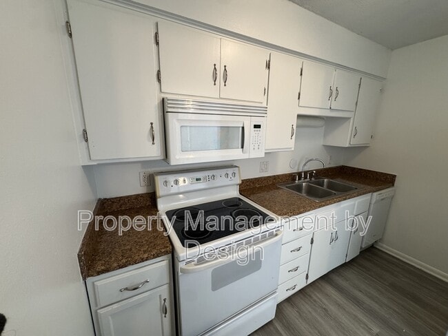 Photo - 1039 5th St Unit 7