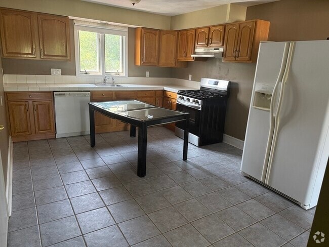 Building Photo - 101 Baker St Unit F Rental
