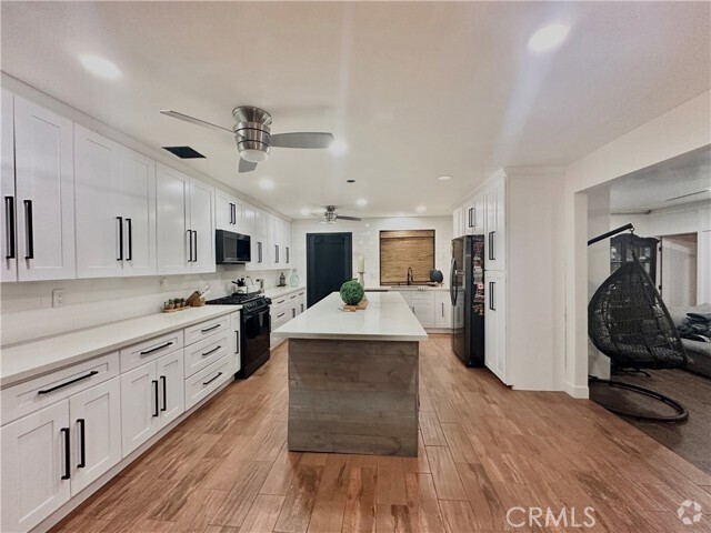 Building Photo - 221 W Whittier Ave Rental