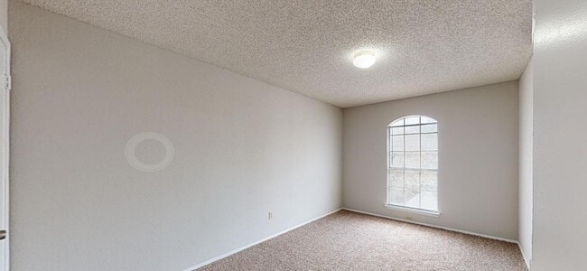 Photo - 13806 Cambourne Dr