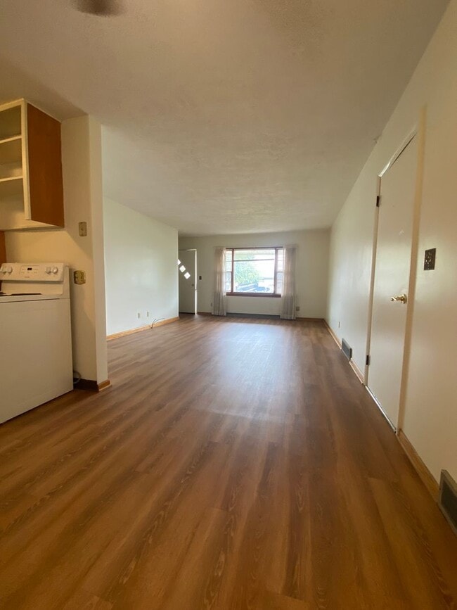 Photo - 332-334 Maple St Unit 334 Maple St