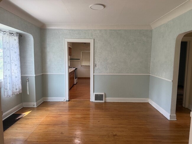 Photo - 3333 Blackstone Dr