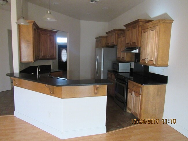 Photo - 505 NW Fairway Villa Dr