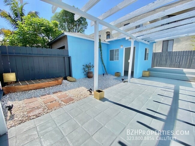 Photo - 714 Westmount Dr