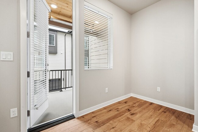 Photo - 1288sf | 2 Bedrooms 2.5 Baths | 2 Car Garage