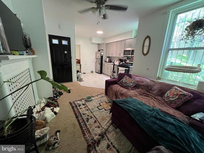 Photo - 262 W Apsley St Unit 1