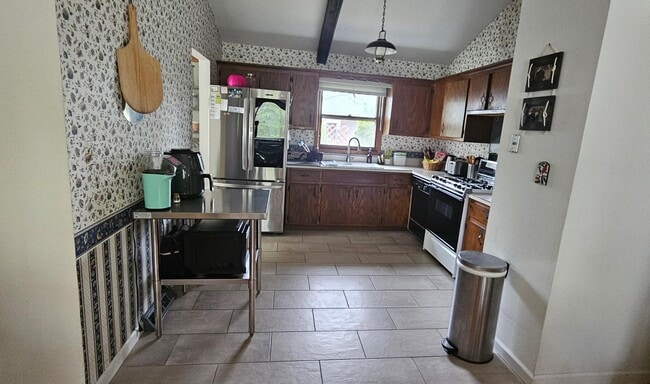 Photo - 5646 S 45th St