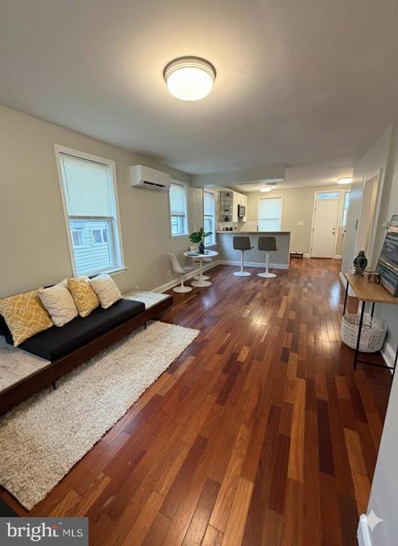 Photo - 5359 Ames St NE