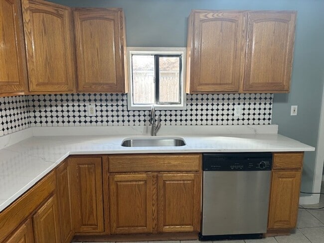 Building Photo - 20 Hancock St Unit 1