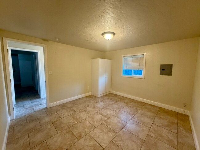 Photo - 1437 N San Pablo Ave Unit B