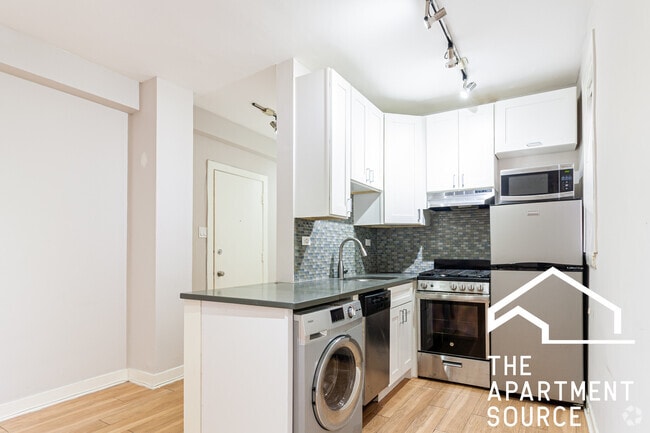 Building Photo - 511 W Belmont Ave Unit 43 Rental