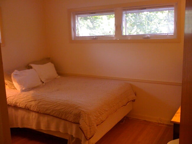 Bedroom - 44 Alder Lane