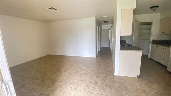 Photo - 3052 W Pontiac Way Unit 103