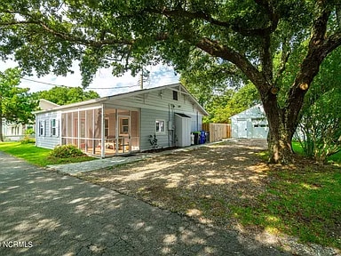 Photo - 107 Sunshine Ct