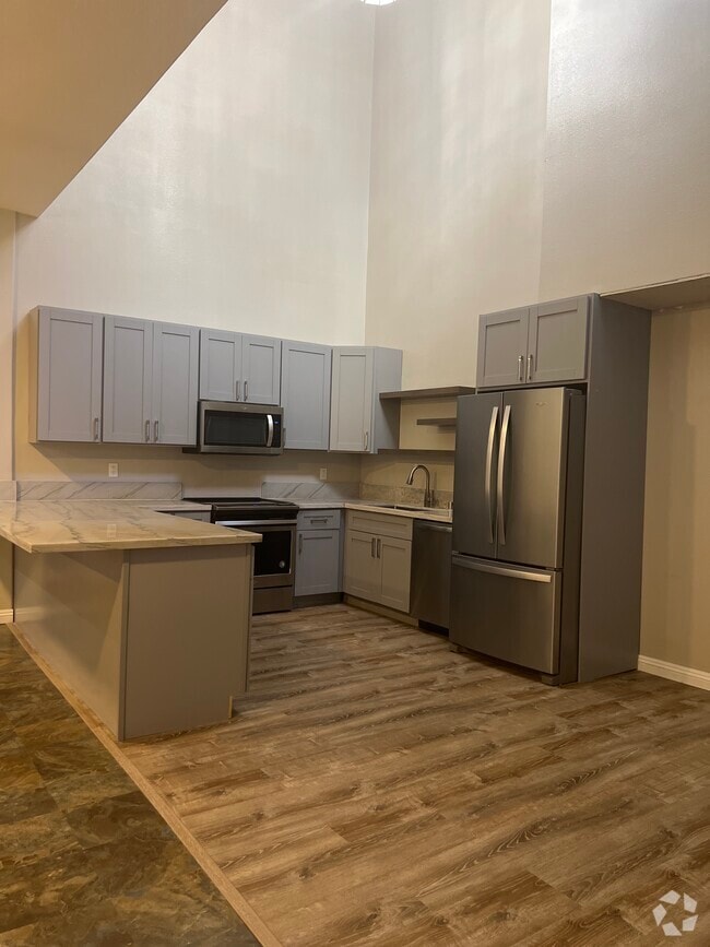 Building Photo - 1273 Aupupu Pl Unit B Rental