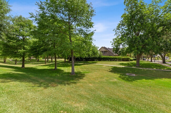 Photo - 3902 Misty Morn Ln