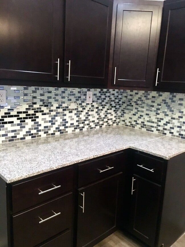 Photo - *** Mt. Washington * Renovated 4 Bedroom Home * Spacious & Stylish * One Block to Grandview * Pet...