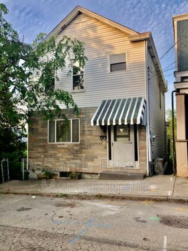 Building Photo - 1505 Fleck St Unit 1