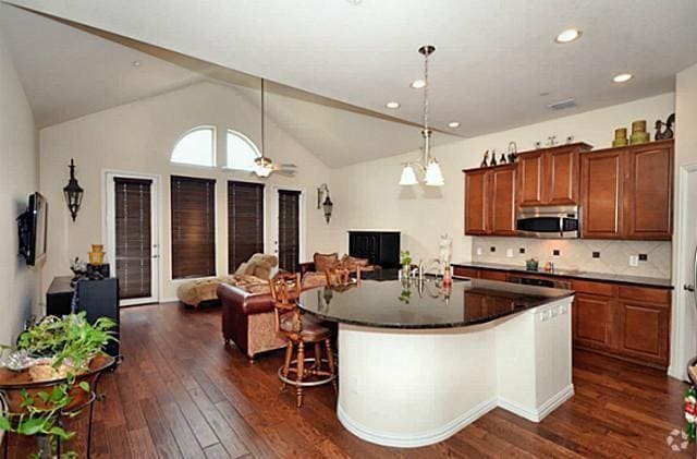 Building Photo - 8700 Iron Horse Dr Rental