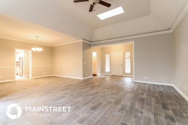 Photo - 1220 Interurban Way