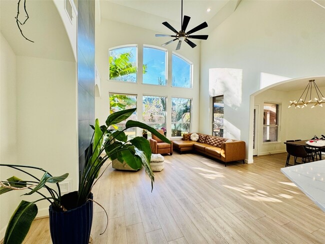 Photo - 4207 Pensacola Oaks Ln