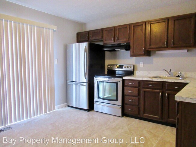 Photo - 2 br, 1 bath House - 834 Clover Leaf Ct