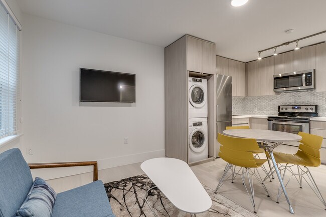 Photo - 1425 Haro St Unit 206