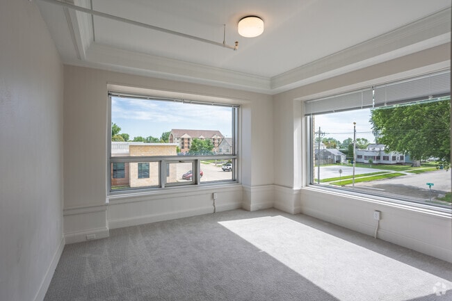 2BR, 2BA - 1130SF - Second Bedroom