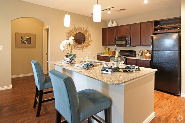 Cocina - Latigo Eagle Pass