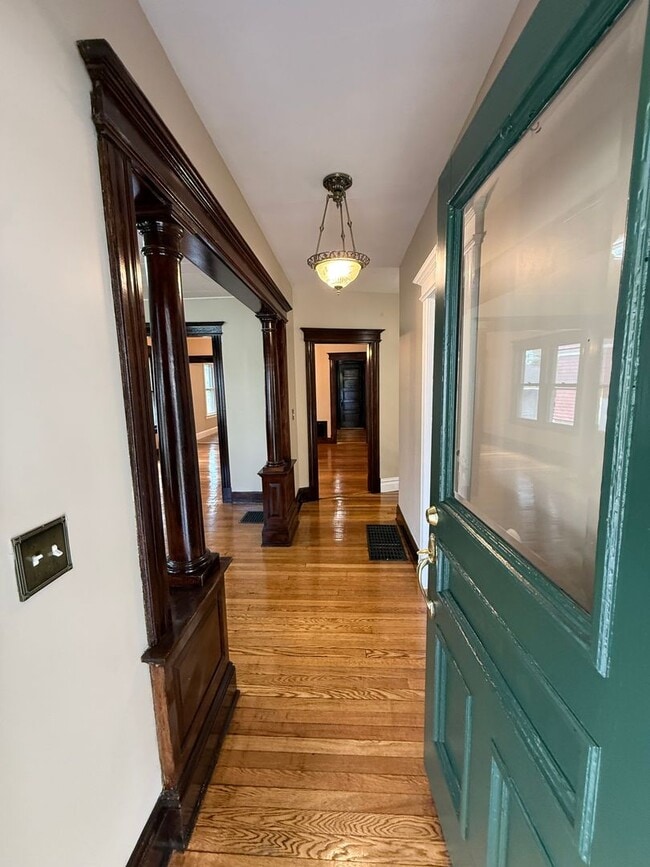 260-262 Oxford St
