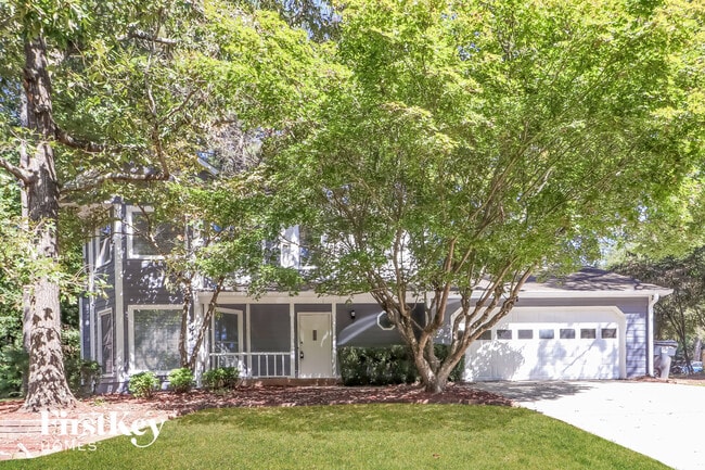 Building Photo - 668 Slew Ave