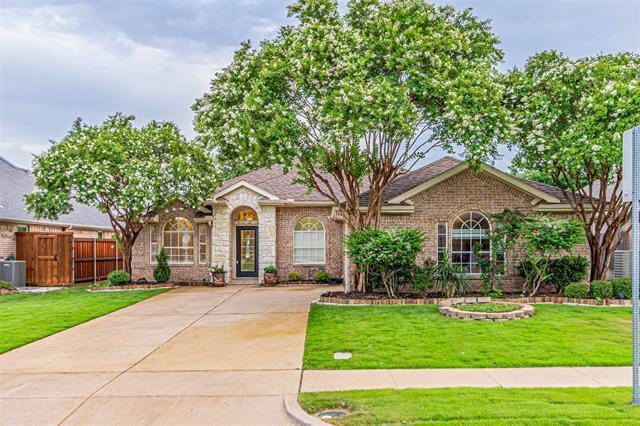 Photo - 10601 Robincreek Ln