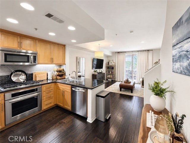 Photo - 931 E Walnut St Unidad 213