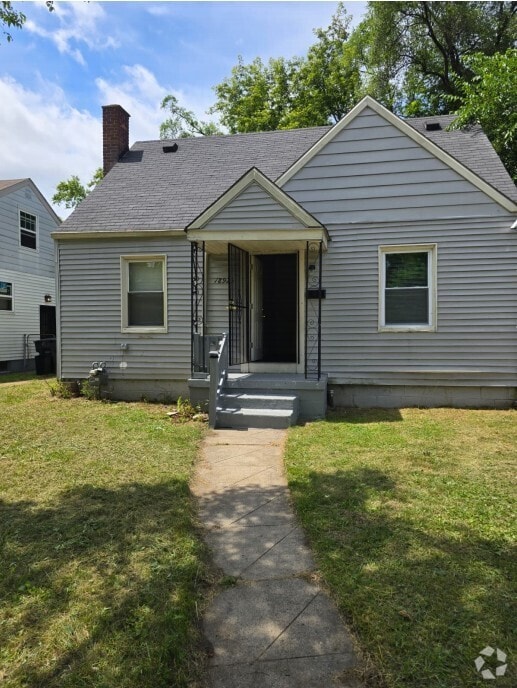 Building Photo - 18925 Plainview Ave Rental