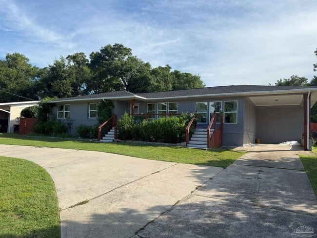 Building Photo - 2720 Bayou Blvd Rental