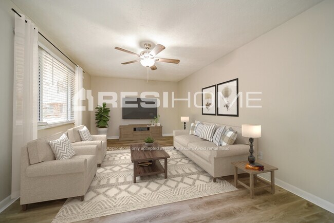 8088 Picadilly Ct