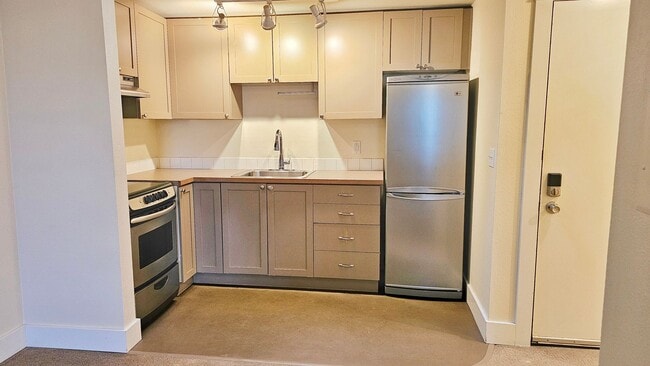 Photo - 1419 Boylston Ave Unit Apt 321