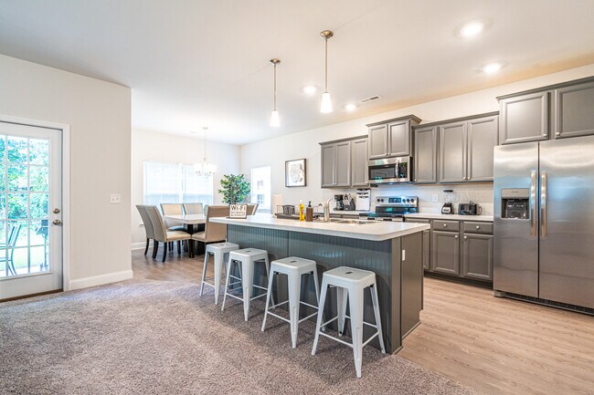 Photo - 176 Tybee Dr