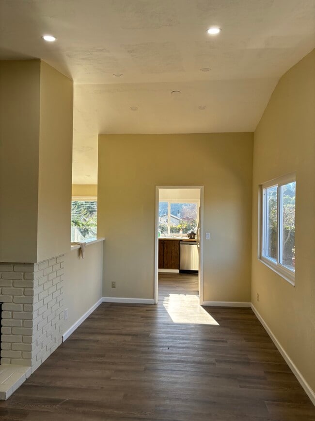 Photo - 3238 Colusa St