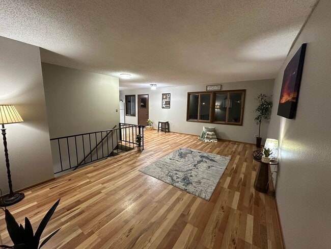 Photo - 1823-1825 Alden Ave. Unidad 1825