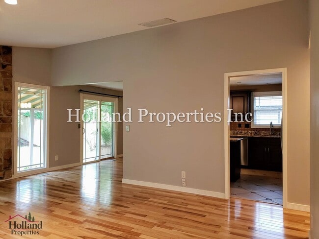 Photo - 20320 SW Clarion St