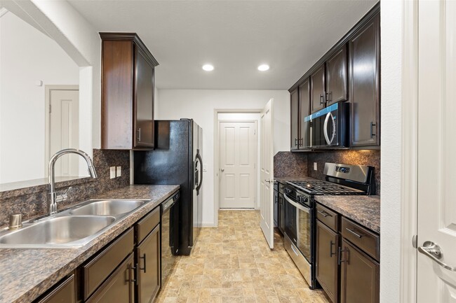 Photo - 3406 Inverness Path Lane