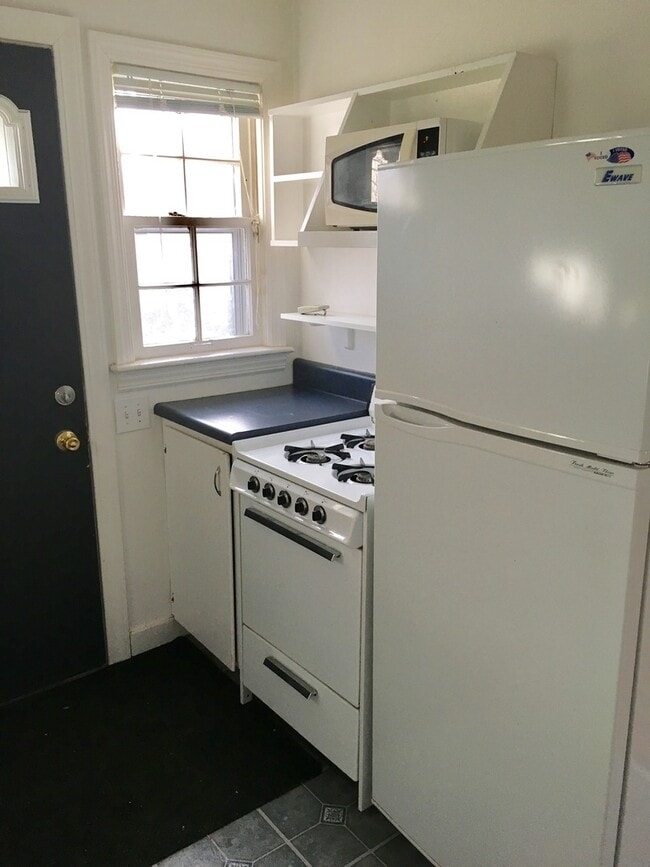 Photo - 310-312 Henry SE Unit 312 Henry