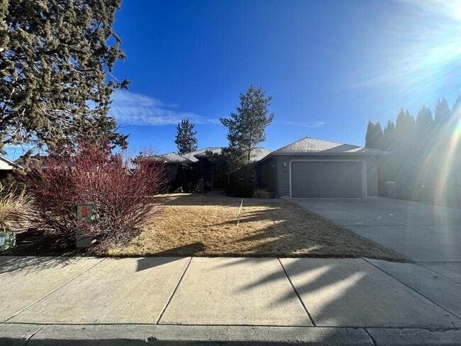 Photo - 2360 NW 19th St