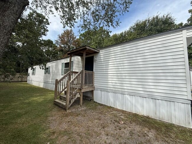 Charming 2 BR mobile home, minutes to Wrig... - Charming 2 BR mobile home, minutes to Wrig...