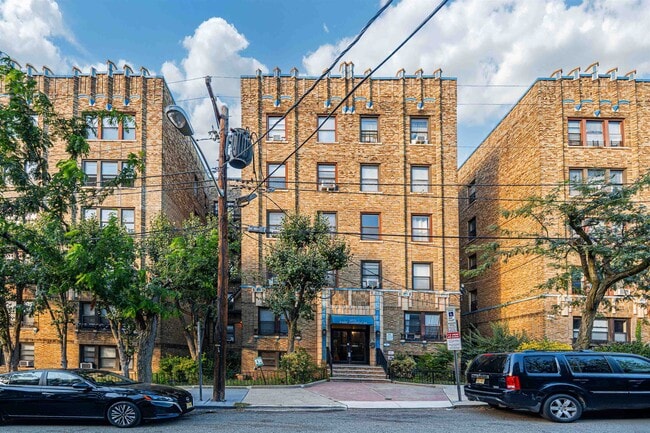 Building Photo - 270 Harrison Ave Unit 207