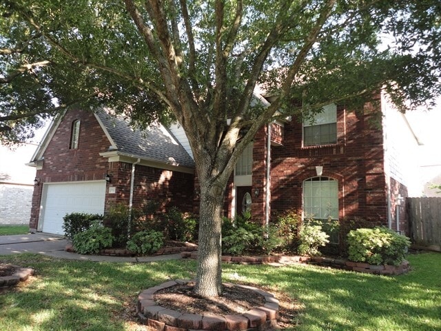 Building Photo - 17927 Scenic Oaks Dr Rental