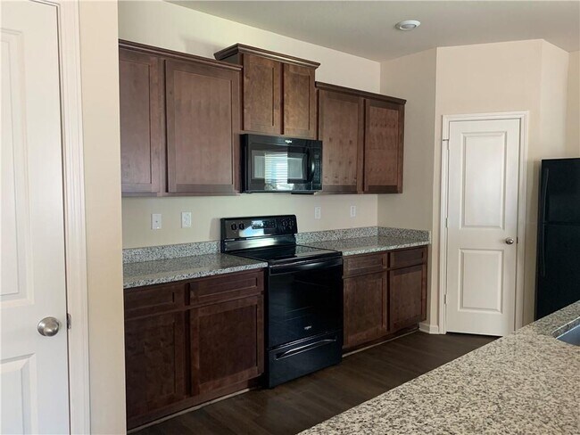 Photo - 960 Walnut Creek Cir